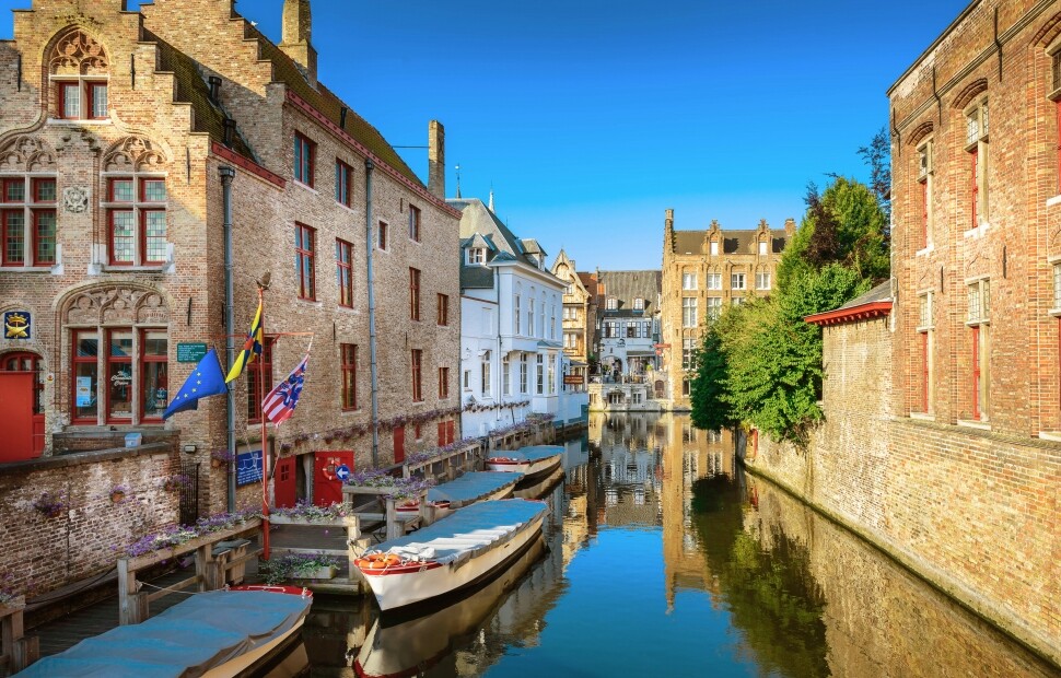 2408-23306-bruges